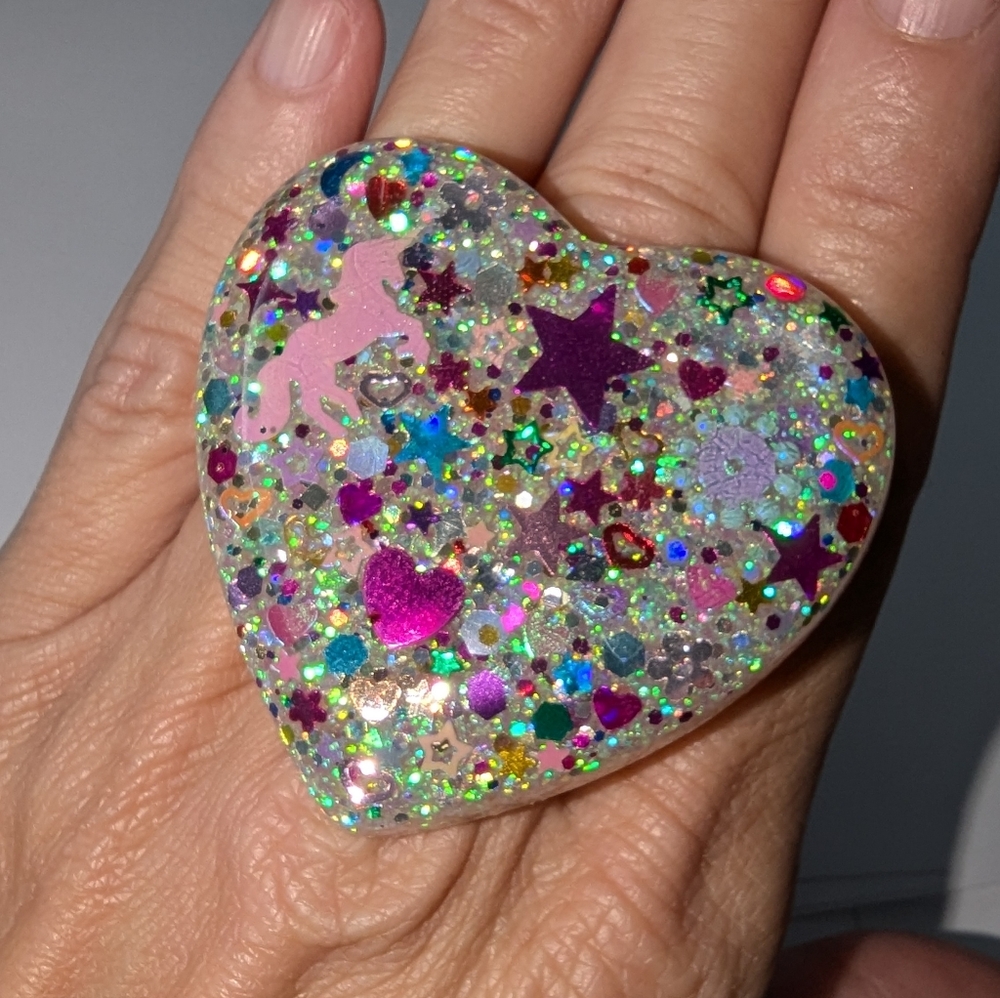 Colorful Heart-Shaped Glitter Ring